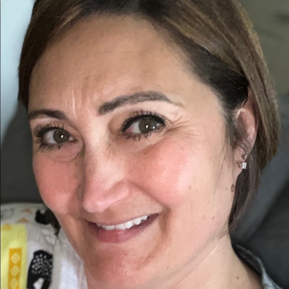 Meet your Posher, Angela - Picture 2 of 2